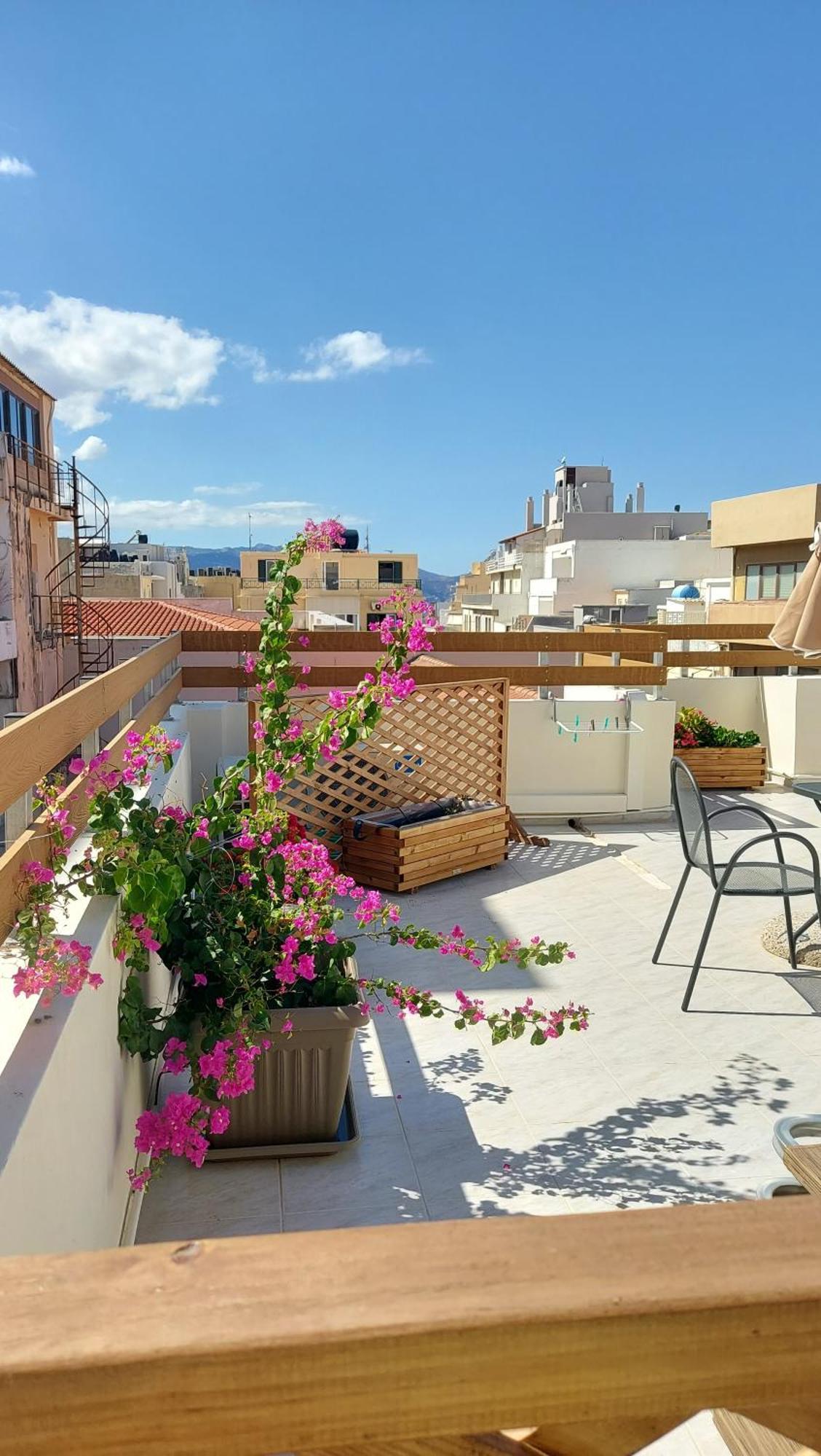 The Blue Apartment In The Heart Of Heraklion Экстерьер фото